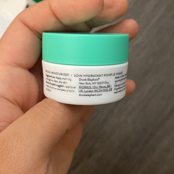 Free with purchase ($50+) Drunk Elephant Deluxe sample set - Picture 8 of 8